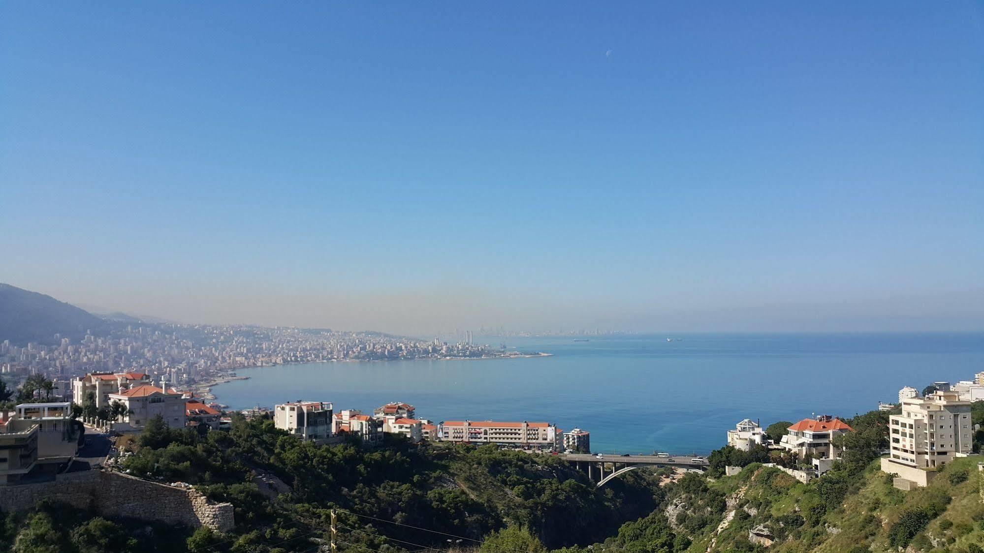 Adma Blue Screen Jounieh Esterno foto