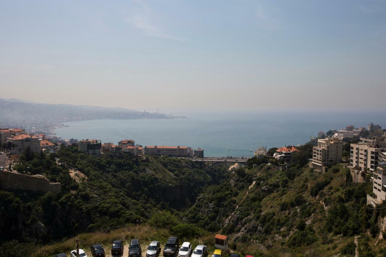 Adma Blue Screen Jounieh Esterno foto